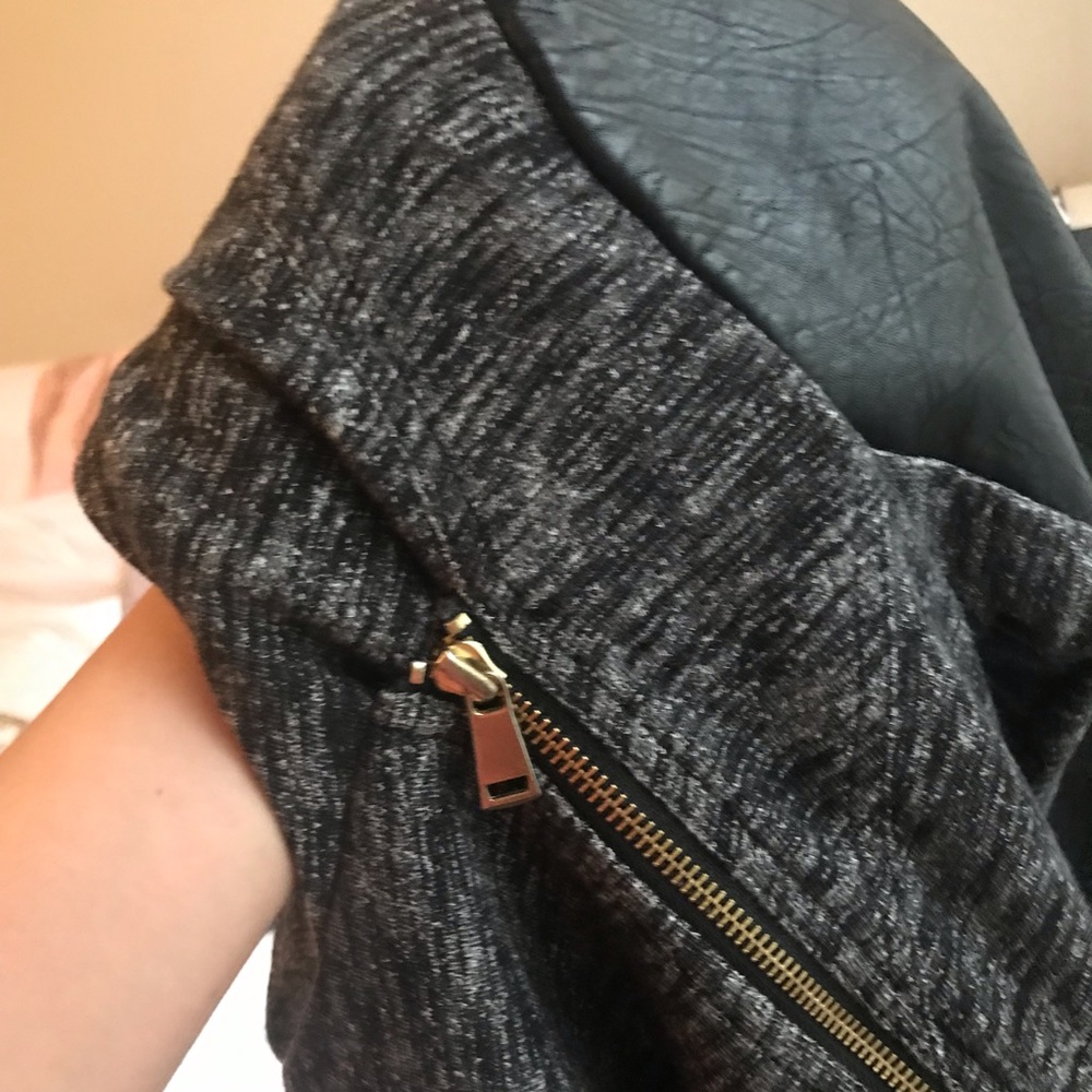 Express Jacket - Picture 2 of 4